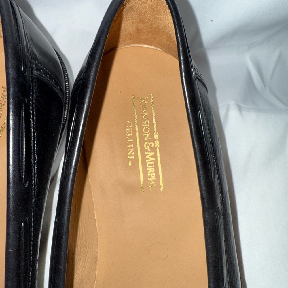 Johnston & Murphy Black Genuine Deerskin Tassel Loafers - Picture 2 of 11